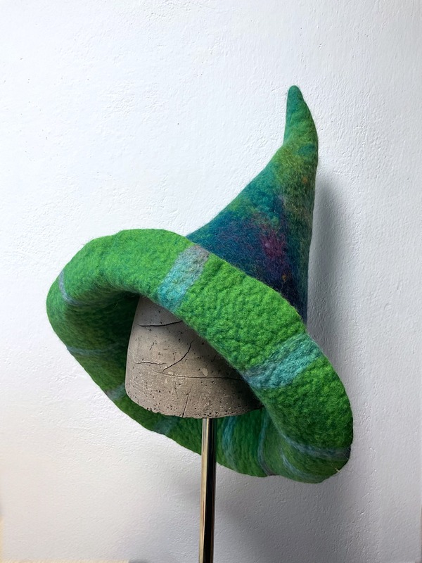 Kapelusz czarodziejki zielony - obrazek 3