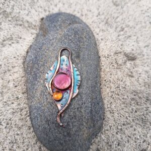 wisiorek miedziany kolorowy